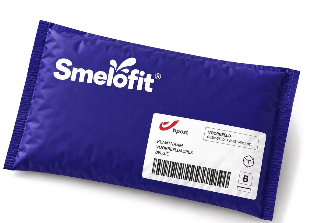 A Smelofit parcel in a padded indigo mailer